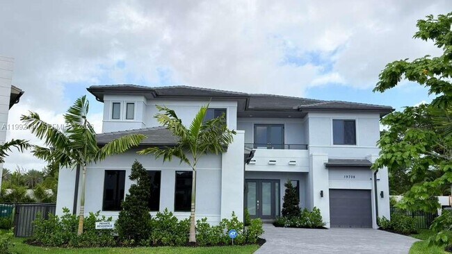 19708 NE 14th Ave in Miami, FL - Building Photo - Building Photo