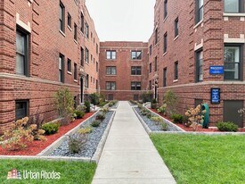 1133 Oak Ave in Evanston, IL - Building Photo