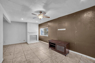 154 Morning Valley St in San Antonio, TX - Building Photo - Building Photo