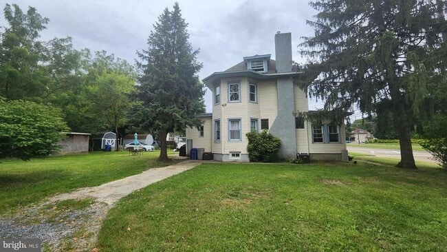 property at 605 Crown Point Rd
