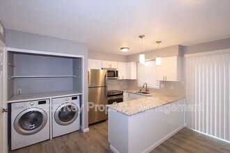 1242 Donaldson Ct in Cary, NC - Building Photo - Building Photo