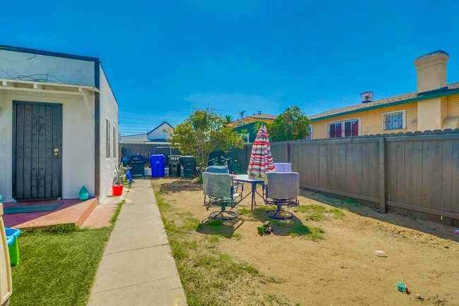 K St Apartments in San Diego, CA - Building Photo - Building Photo