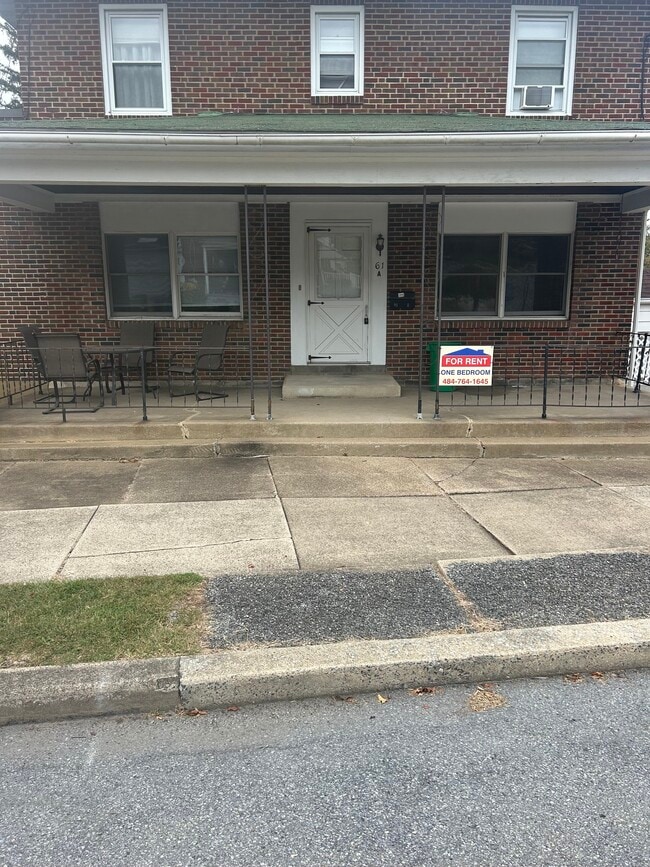 61 2nd St, Unit 61 second st. Apt.A