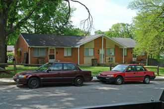 1307-1311 Wade Ave in Nashville, TN - Foto de edificio - Building Photo