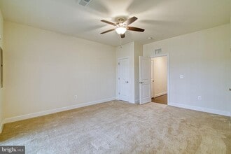 6034 Camerons Ferry Dr in Haymarket, VA - Building Photo - Building Photo