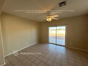 3102 E Roeser Rd in Phoenix, AZ - Foto de edificio - Building Photo