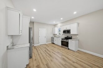 1 Clough St in Lynn, MA - Building Photo - Building Photo