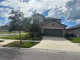 9663 Channing Hill Dr in Sun City Center, FL - Building Photo