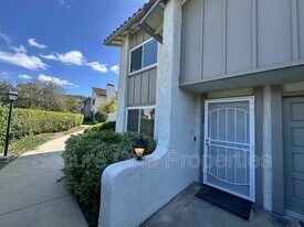 248 Green Heath Pl in Thousand Oaks, CA - Building Photo