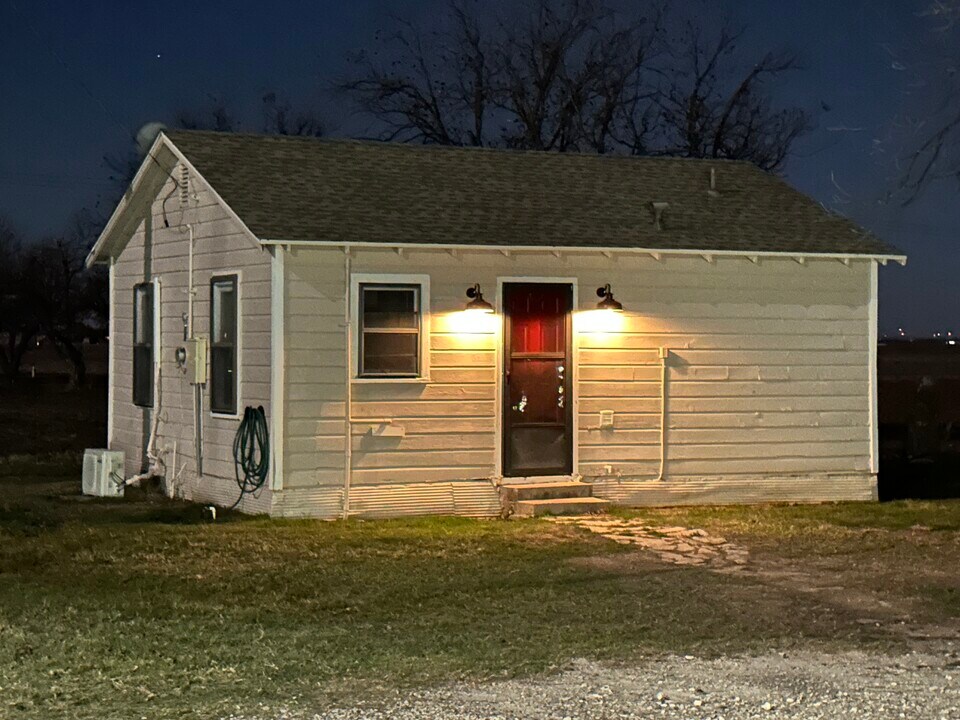 6574 FM 765 in San Angelo, TX - Building Photo