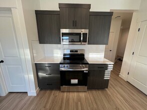 5690 S Weehawken Ln in Saint George, UT - Building Photo - Building Photo