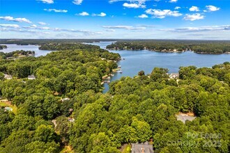 709 Normandy Rd in Mooresville, NC - Building Photo - Building Photo