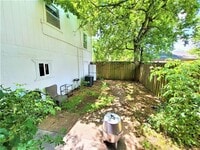 5009 N Main St photo'