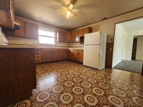 3554 Fullerton Ave in Alton, IL - Building Photo - Building Photo