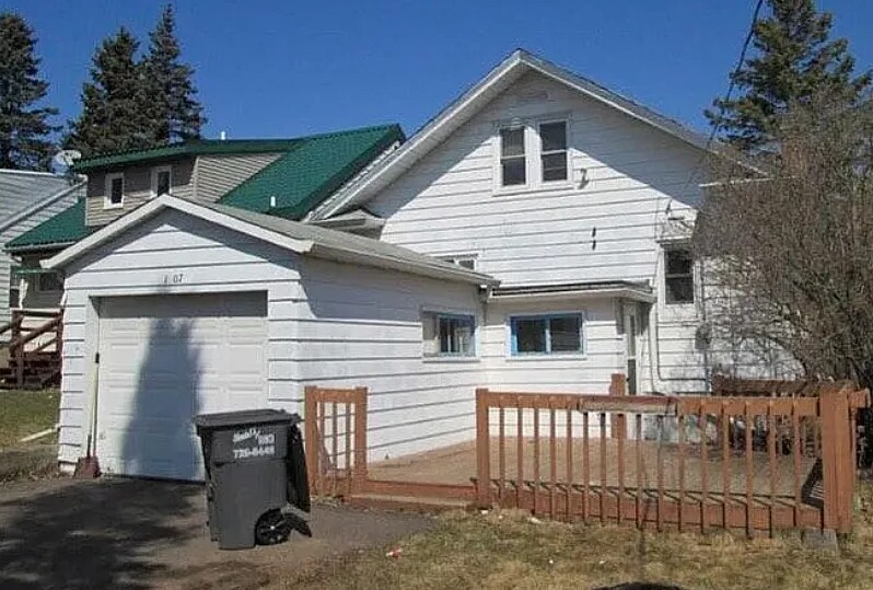 1307 N 20th Ave E in Duluth, MN - Building Photo