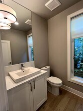 315 State St S in Kirkland, WA - Building Photo - Building Photo