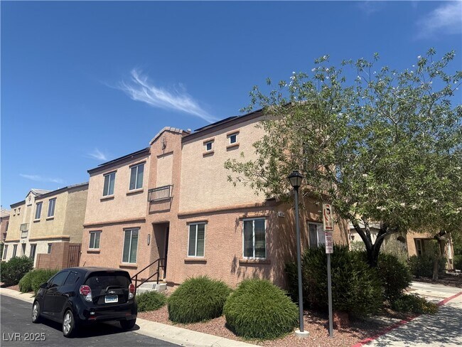 6054 Peaceful Creek St in Henderson, NV - Building Photo - Building Photo