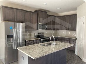 7113 Kingsbridge Ln SE in Owens Cross Roads, AL - Building Photo - Building Photo