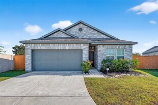 2422 Agassiz Dr in Arcola, TX - Building Photo