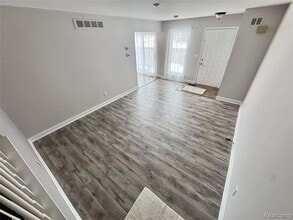 41070 Southwind Dr in Canton Township, MI - Building Photo - Building Photo