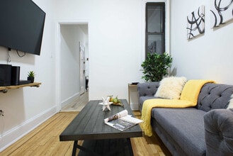 1567 York Ave in New York, NY - Building Photo - Building Photo