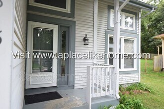 6815 N Liberty St in Kansas City, MO - Foto de edificio - Building Photo