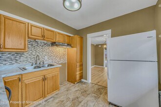 1701 Green Ridge St in Scranton, PA - Building Photo - Building Photo