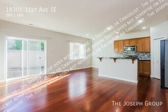 18301 31st Ave SE in Bothell, WA - Building Photo - Building Photo