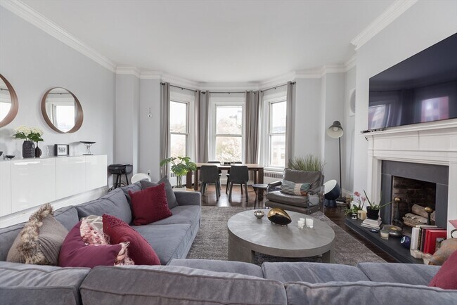 286 Beacon St, Unit 7 in Boston, MA - Foto de edificio - Building Photo