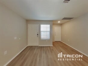 13118 Ashworth Blvd in San Antonio, TX - Building Photo - Building Photo