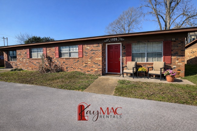 property at 1105 6th St