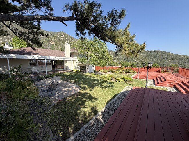 property at 2716 Ridgepine Dr