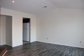 118 Kathleen Dr in Midwest City, OK - Building Photo - Building Photo