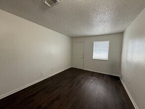 909 Dryden Ave in Copperas Cove, TX - Building Photo - Building Photo