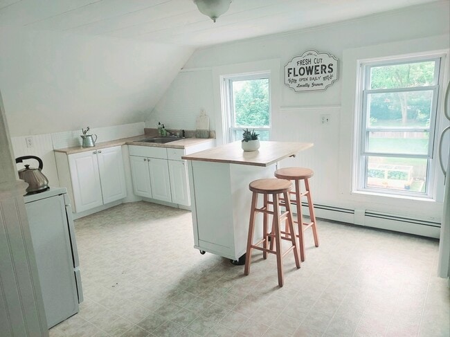 50 Oliver St, Unit 3