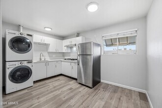 3025 N 32nd St in Phoenix, AZ - Building Photo - Building Photo