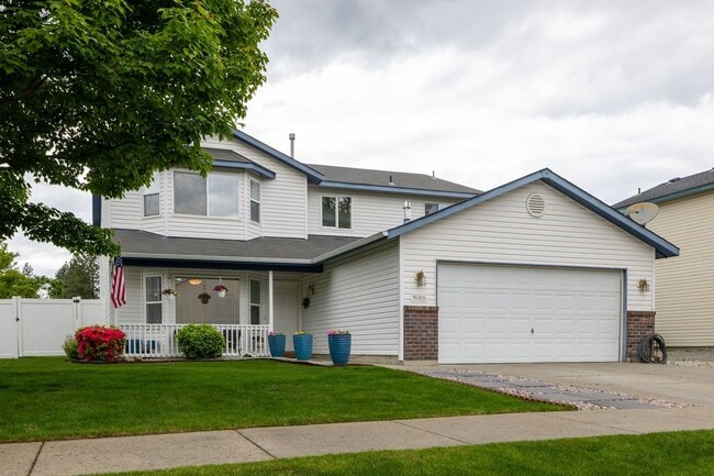 property at 9105 N Prescott Dr