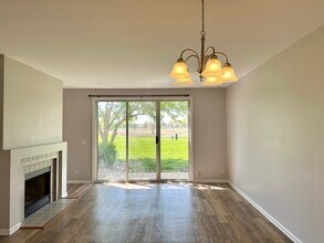 179 Polaris Dr in Lake In The Hills, IL - Building Photo - Building Photo