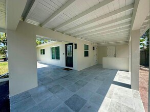 284 SW 11th St in Pompano Beach, FL - Building Photo - Building Photo