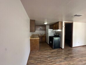 220-226 E J St in Russellville, AR - Building Photo - Building Photo