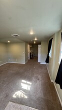 800 NE 40th St in Seattle, WA - Foto de edificio - Building Photo