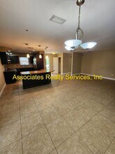 4703 NW 35th St in Gainesville, FL - Building Photo - Building Photo