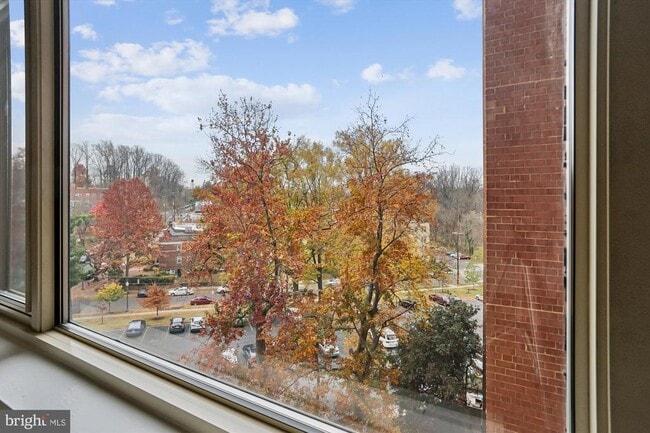 4000 Tunlaw Rd NW in Washington, DC - Building Photo - Building Photo