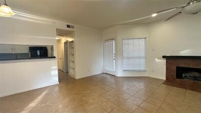 4430 Point Blvd in Garland, TX - Building Photo - Building Photo