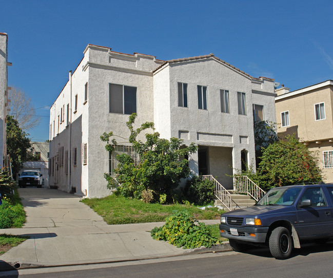 347 N Stanley Ave in Los Angeles, CA - Foto de edificio - Building Photo