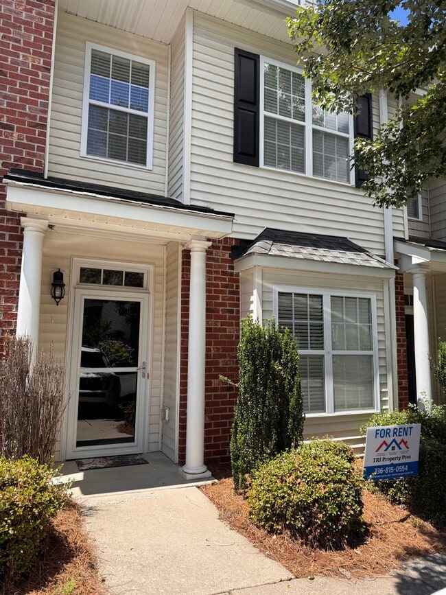 property at 125 Humberside Dr