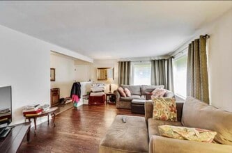 2800 Manor Ln, Unit Manor Unit B in Park Ridge, IL - Foto de edificio - Building Photo