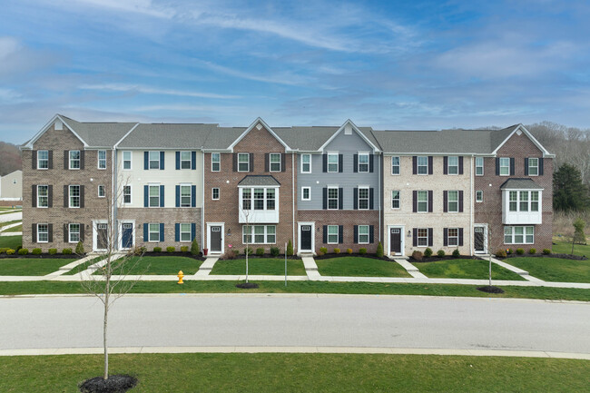 Villages at Sycamore in Akron, OH - Building Photo - Building Photo