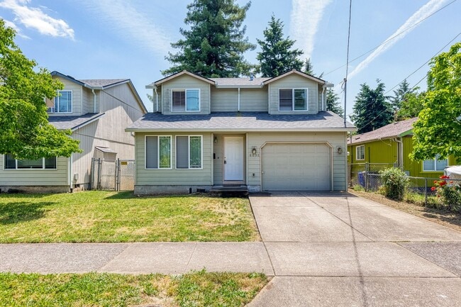 property at 6032 SE Reedway St