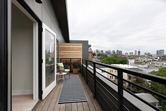 287 Maverick St, Unit 508 in Boston, MA - Building Photo - Building Photo